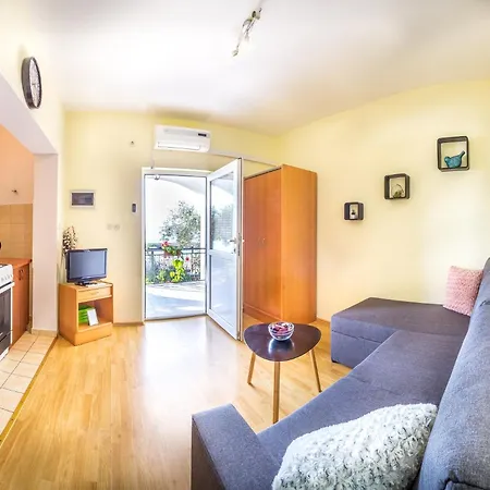 Apartments By The Sea Zuronja, Peljesac - 10134 * Brijesta