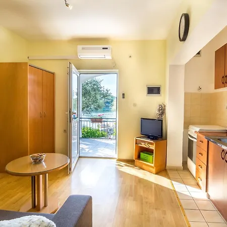 Apartments By The Sea Zuronja, Peljesac - 10134 Apartman *